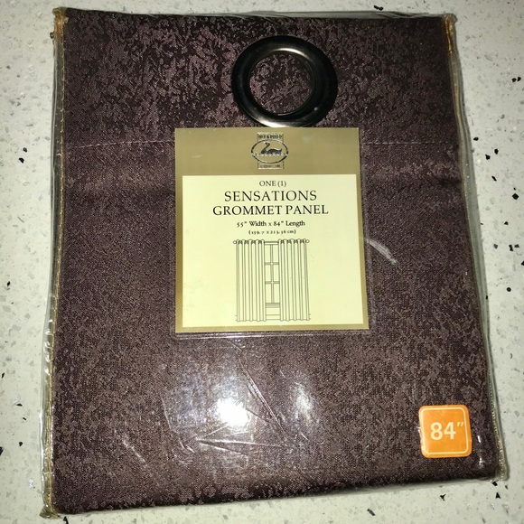 Curtain Panel - Picture 2 of 6